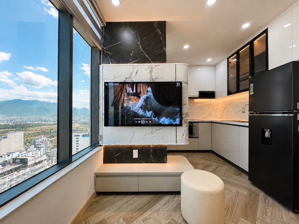 VIew phòng khách Căn hộ Mường Thanh Luxury Nha Trang 3304