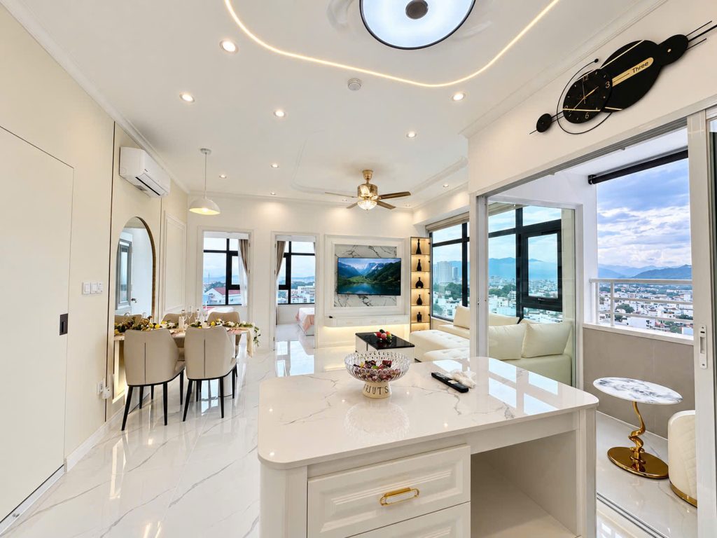 Không gian ăn uống và bếp đảo Căn Hộ Mường Thanh Viễn Triều OC2A Căn 1628